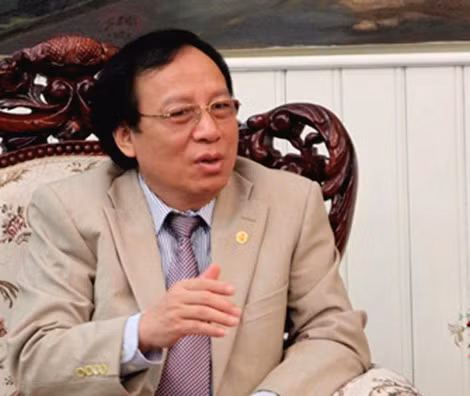 Nghệ sĩ nhân dân Lê Tiến Thọ.