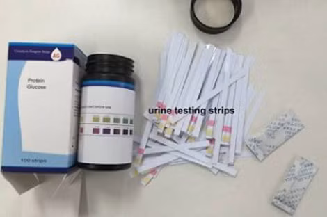 Nhiều đầu mối cung cấp ở Trung Quốc giấu fentanyl trong các bưu kiện trước khi gửi sang Canada. Đôi khi họ còn giấu thuốc trong các miếng thử nước tiểu.