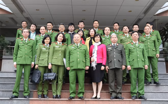 Các đại biểu tham dự Hội thảo.