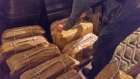 Những kiện hàng cocaine được phát hiện bên trong tòa nhà Đại sứ quán Nga ở Argentina.