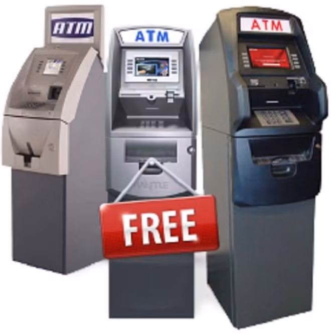 Nếu công ty chọn chuyển trả lương qua gói M-Payroll, bạn sẽ may mắn được miễn phí nhiều loại phí khác nhau, trong đó có phí rút tiền tại ATM.