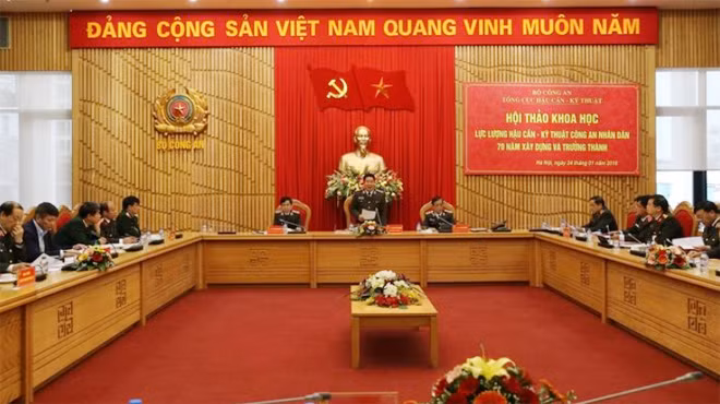 Thứ trưởng Bùi Văn Thành phát biểu tại Hội thảo. Thứ trưởng Bùi Văn Thành phát biểu tại Hội thảo.