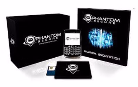 Điện thoại BlackBerry tùy biến siêu an toàn của Phantom Secure. Điện thoại BlackBerry tùy biến siêu an toàn của Phantom Secure.