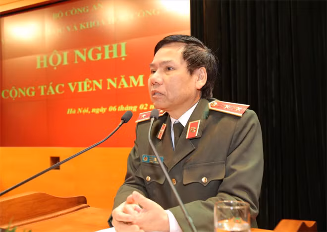 Trung tướng, PGS.TS Trần Minh Thư, Viện trưởng Viện Chiến lược và Khoa học Công an phát biểu tại Hội nghị.