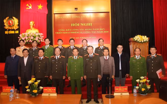 Bộ trưởng Tô Lâm cùng các đại biểu dự Hội nghị. Ảnh Việt Hưng. Bộ trưởng Tô Lâm cùng các đại biểu dự Hội nghị. Ảnh Việt Hưng.