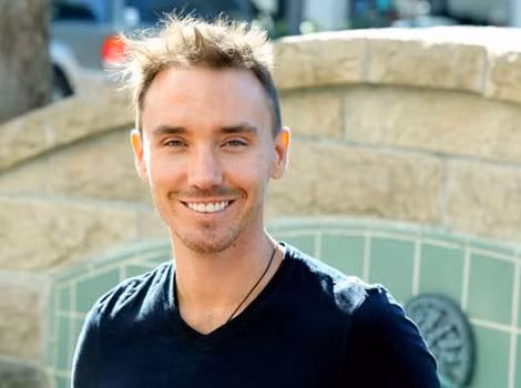 Đạo diễn Rob Stewart.