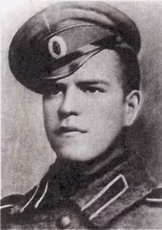 Nguyên soái G.K Zhukov năm 1916.