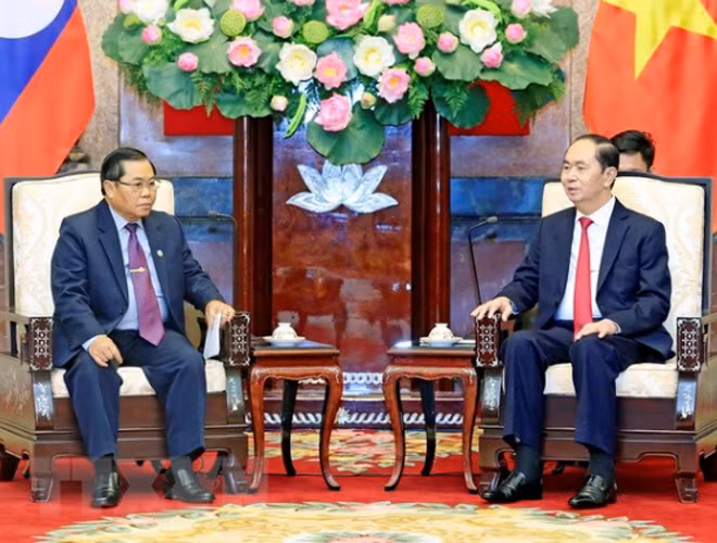 Chủ tịch nước Trần Đại Quang tiếp Phó Chủ tịch Quốc hội Lào Sengnouane Sayalat đang có chuyến thăm chính thức Việt Nam. (Ảnh: Nhan Sáng/TTXVN).