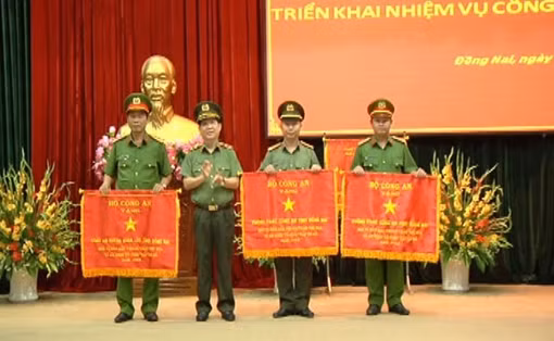Phá nhóm hoạt động kiểu “xã hội đen” do Đặng Văn Phi cầm đầu ảnh 3