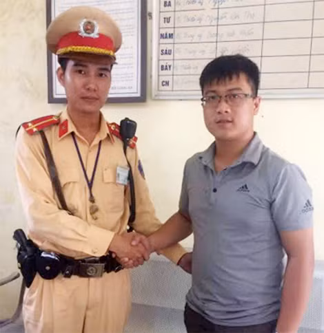 Anh Lộc tại Đội CSGT số 10.