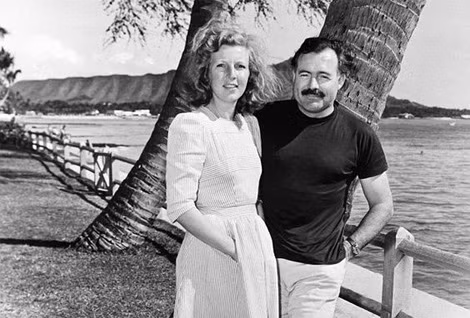 Bà Martha Gellhorn và nhà văn Hemingway.