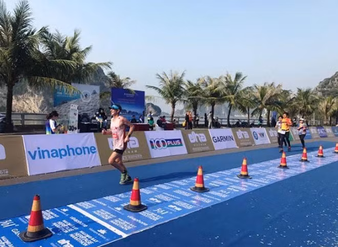 Các VĐV tham gia giải chay Marathon.