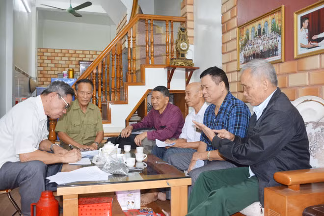Các cựu chiến binh Tiểu đoàn K3 - Tam Đảo họp thống nhất chương trình lễ khánh thành nhà tưởng niệm các liệt sĩ trên Cao điểm 689. Các cựu chiến binh Tiểu đoàn K3 - Tam Đảo họp thống nhất chương trình lễ khánh thành nhà tưởng niệm các liệt sĩ trên Cao điểm 689.