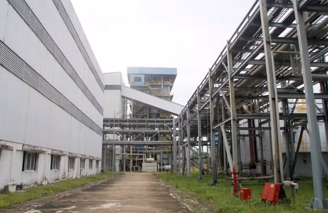 Một phần nhà máy Nhiên liệu sinh học Dung Quất.