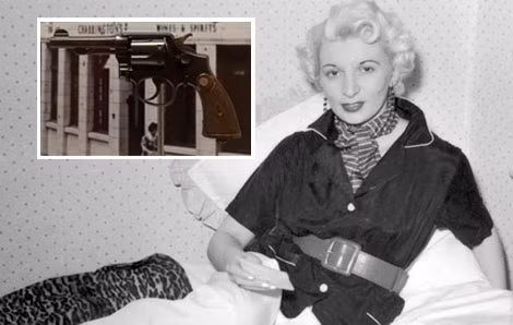 Ruth Ellis trong thời làm quản lý hộp đêm. Khẩu súng lục mà Ruth Ellis ra tay sát hại David Blakely (ảnh nhỏ).