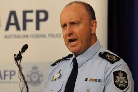 Thanh tra cảnh sát AFP Neil Gaughan. Thanh tra cảnh sát AFP Neil Gaughan.