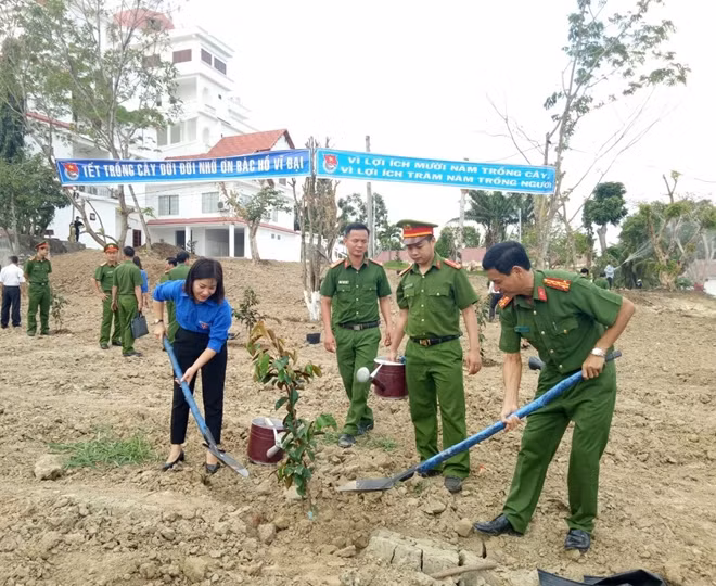 Trại giam Thủ Đức hướng đến một môi trường trại giam thượng tôn pháp luật, lành mạnh, bình đẳng, ý thức, trách nhiệm, giúp PN yên tâm cải tạo, tất cả vì sự hướng thiện của PN.