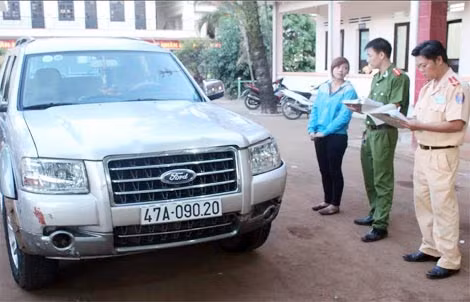 Chiếc xe do Tuyền cầm lái gây ra vụ tai nạn làm 2 người chết, 8 người khác bị thương.