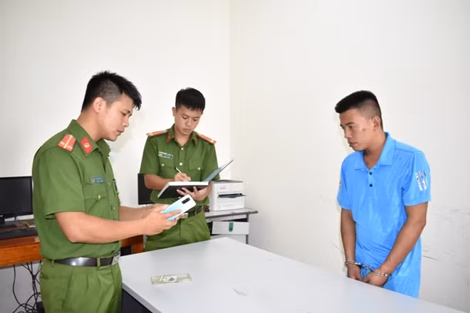 Đối tượng Phạm Văn Vương tại cơ quan Công an