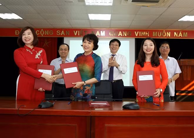 Lễ ký kết Bản ghi nhớ thỏa thuận hợp tác chiến lược giữa Bảo tàng Báo chí Việt Nam với 2 cơ sở đào tạo báo chí lớn