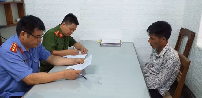 Cơ quan chức năng lấy lời khai hung thủ giết người, cướp tài sản Nguyễn Tiến Giảng