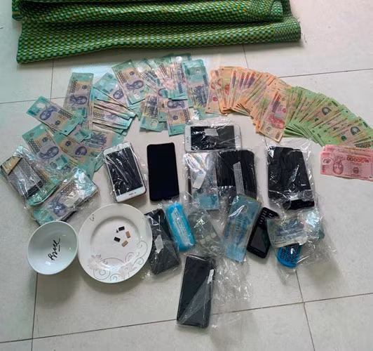 Tang vật thu giữ tại chiếu bạc