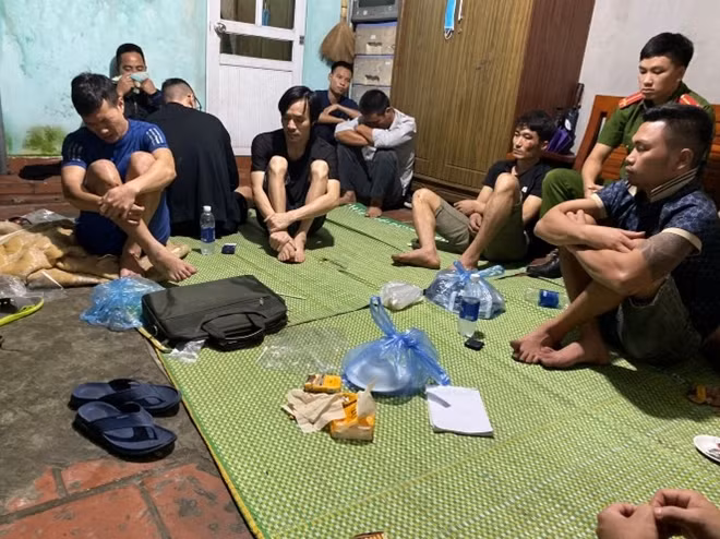 Công an huyện Vĩnh Tường bắt giữ ỏ nhóm đánh bạc dưới hình thức xóc đĩa