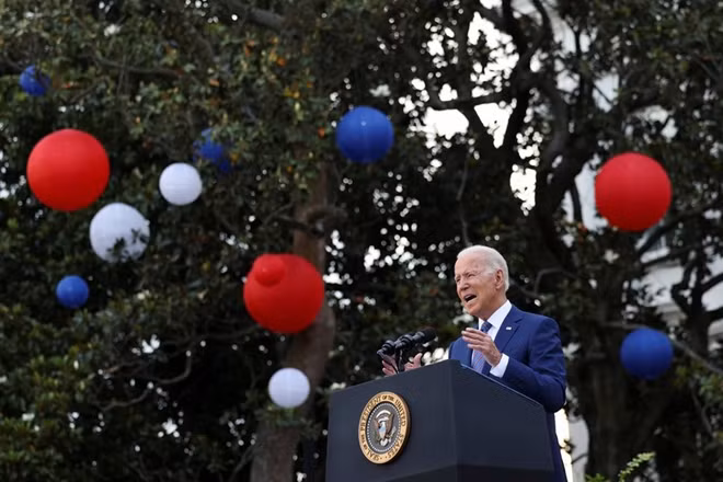 Tổng thống Mỹ Joe Biden phát biểu tại Nhà Trắng nhân dịp Quốc khánh. Ảnh Reuters.