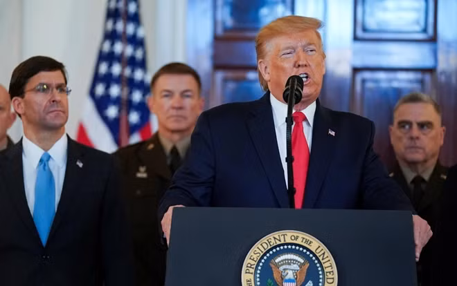 Tổng thống Mỹ Donald Trump tuyên bố sẽ tiếp tục siết chặt trừng phạt Iran. Ảnh Reuters.