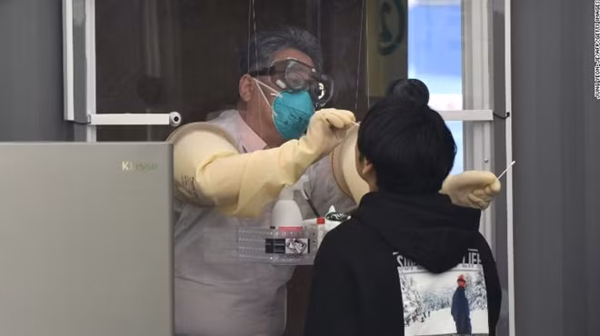 Dương tính trở lại đang là hiện tượng đáng lo ngại tại nhiều nước, trong đó có Hàn Quốc. Ảnh minh họa Getty Images.