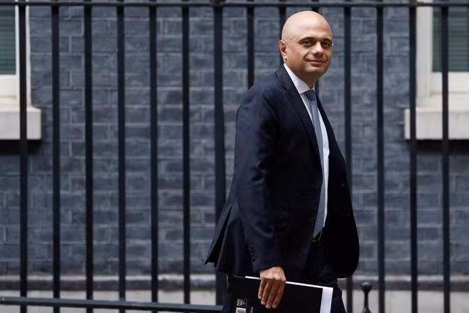 Bộ trưởng Y tế Anh Sajid Javid. Ảnh Reuters.