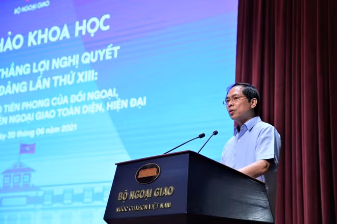 Bộ trưởng Bộ Ngoại giao Bùi Thanh Sơn phát biểu khai mạc hội thảo.