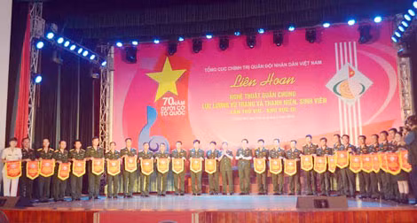 Một số hình ản tại Lễ khai mạc.
