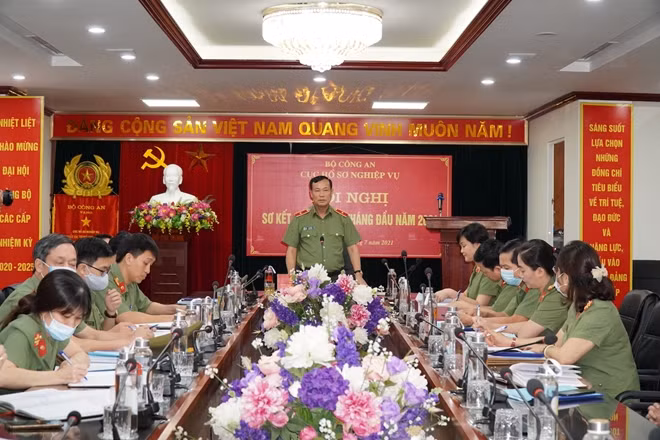 Thứ trưởng Lê Tấn Tới phát biểu chỉ đạo tại hội nghị.
