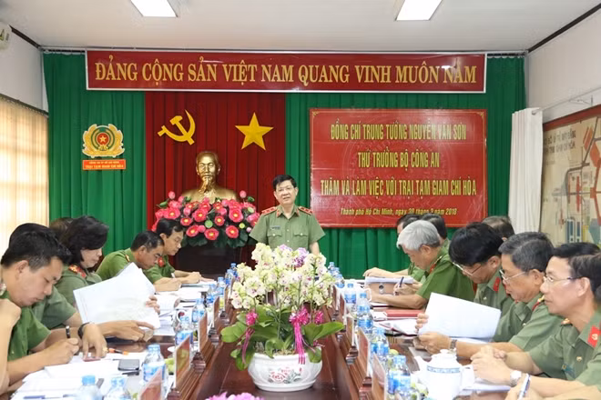 Thứ trưởng Nguyễn Văn Sơn phát biểu chỉ đạo tại buổi làm việc