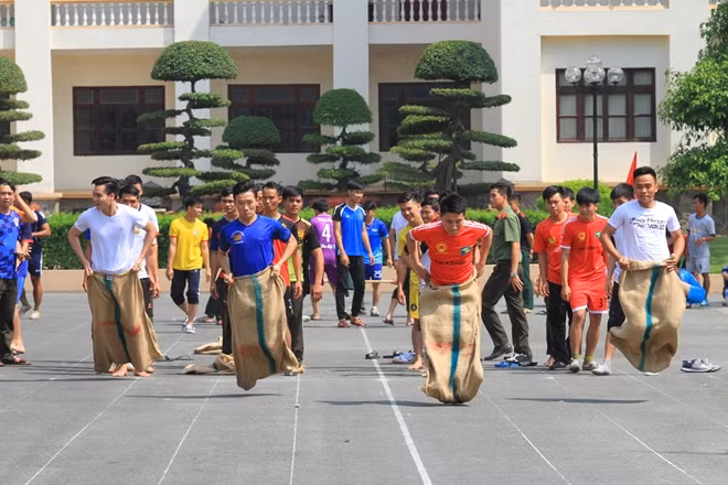 Phần thi trò chơi dân gian