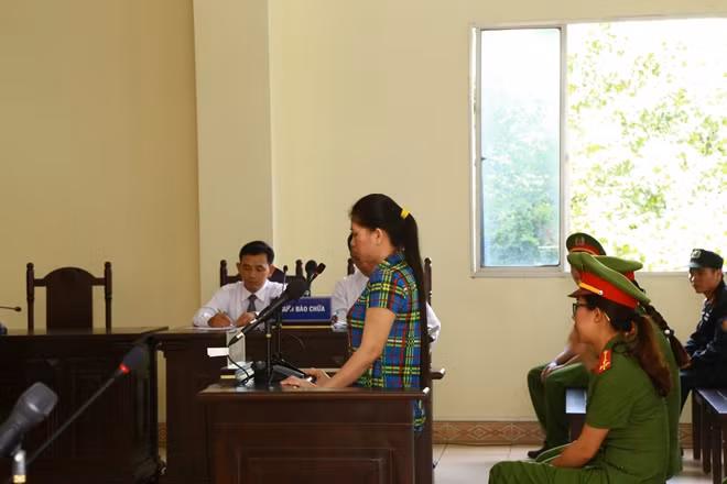 Bị cáo Diễm tại phiên tòa