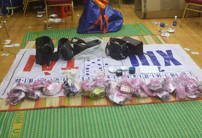 Tang vật vụ đánh bạc