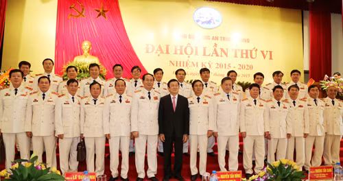 Chủ tịch nước Trương Tấn Sang và các đại biểu dự Đại hội. Chủ tịch nước Trương Tấn Sang và các đại biểu dự Đại hội.