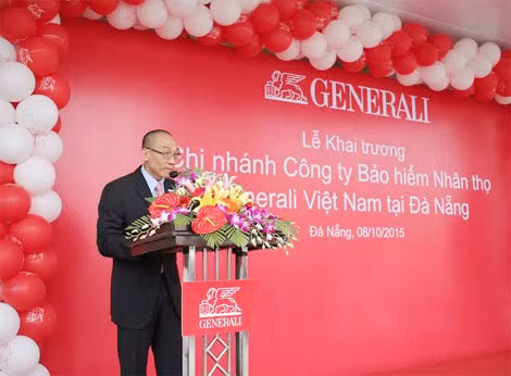 Ông Chung Bá Phương, Tổng giám đốc Generali Việt Nam phát biểu trong lễ khai trương.