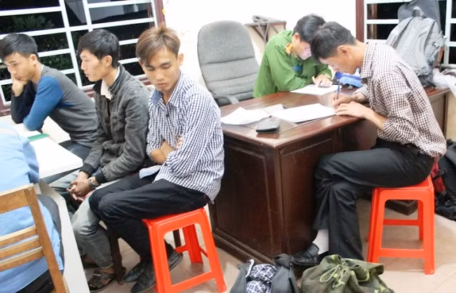 3 lao động đã được hỗ trợ về quê. 3 lao động đã được hỗ trợ về quê.