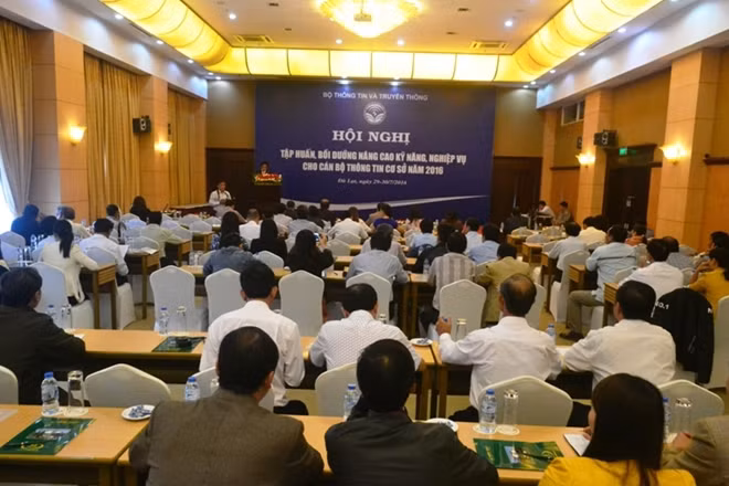 Các đại biểu tham dự hội nghị