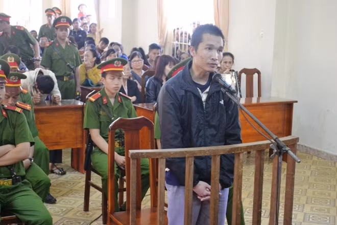 Kiều Quốc Huy vẫn loanh quanh khai báo trước tòa