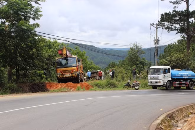 Đây là điểm đen thường xuyên xảy ra tai nạn nhưng chưa có biển cảnh báo