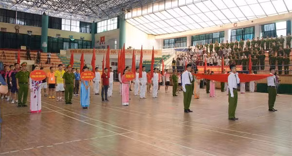 Quang cảnh lễ khai mạc giải Giải bóng bàn lực lượng Cảnh sát PCCC.