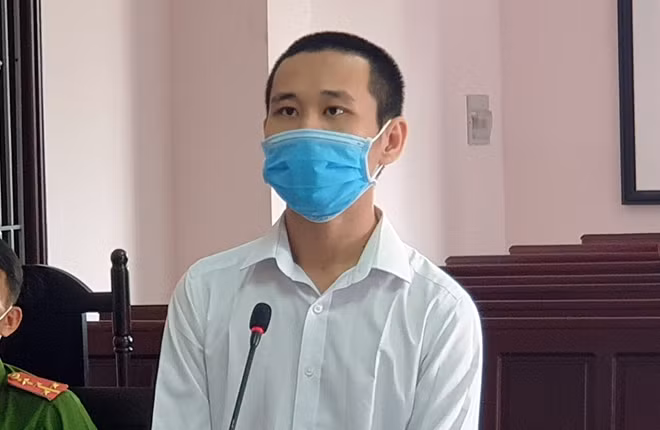 Bị cáo Minh tại tòa.
