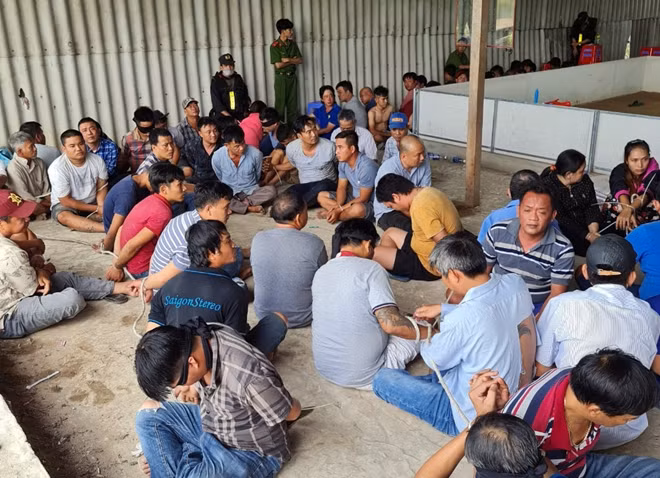Các đối tượng liên quan.