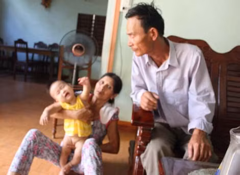 Hành vi giết người của Thọ còn gây tủi hộ cho người vợ mới cưới và đứa con trái 6 tháng tuổi của y.