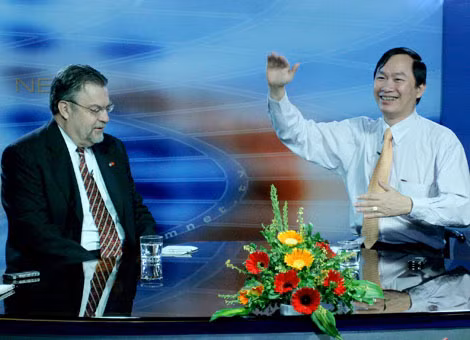 Nhà báo Nguyễn Anh Tuấn trong một cuộc bàn tròn khi là TBT Vietnamnet. Ảnh: Lê Anh Dũng.