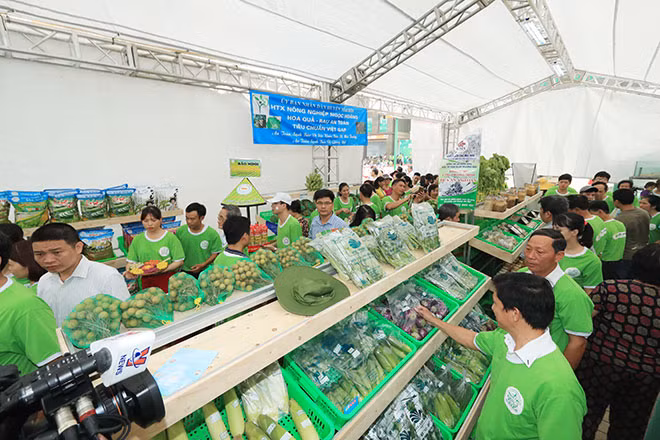 Chương trình “Bữa ăn an toàn” luôn thu hút người tiêu dùng và các doanh nghiệp sản xuất thực phẩm an toàn.